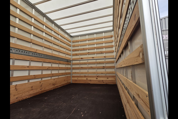 Iveco Daily type 42-180 automaat meubelbak dubbel-lucht 1e eigenaar !!!