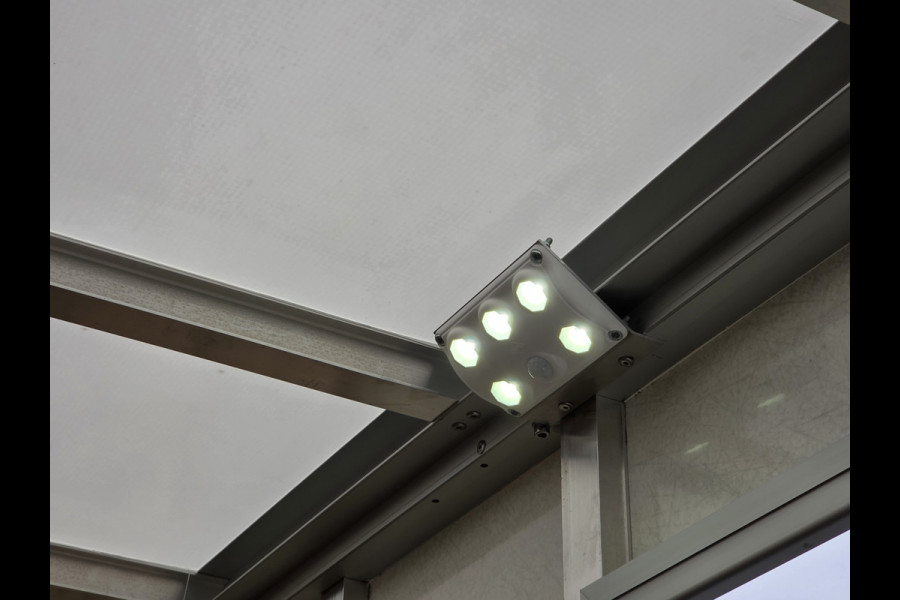 Iveco Daily type 42-180 automaat meubelbak dubbel-lucht 1e eigenaar !!!