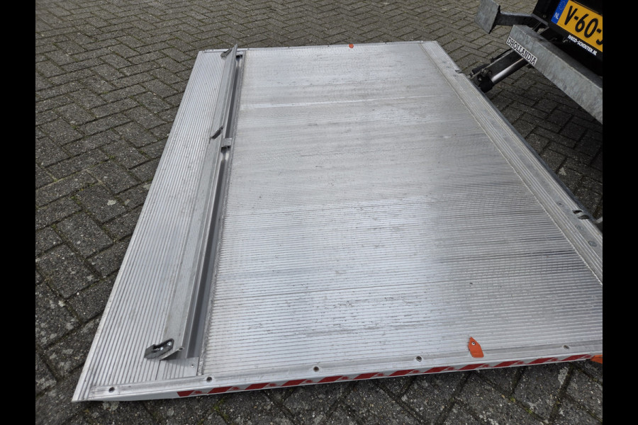 Iveco Daily type 42-180 automaat meubelbak dubbel-lucht 1e eigenaar !!!