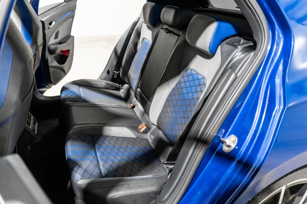 Volkswagen Golf 2.0 TSI R 4Motion Performance Akra HK IQ HEAD UP DRIFT MODUS