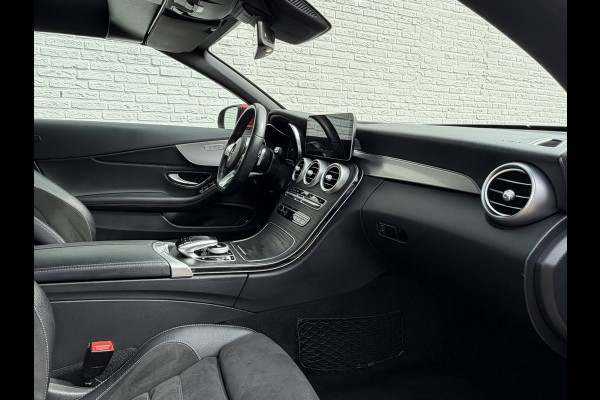 Mercedes-Benz C-Klasse Cabrio 300 Premium AMG Facelift Cabrio Camera Stoelverwarming/ventilatie Clima Carplay Full Led
