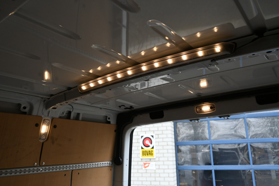 Mercedes-Benz Sprinter 319 CDI L4H2 Maxi Distronic, LED, Standkachel, Geveerde Stoelen, Etc.