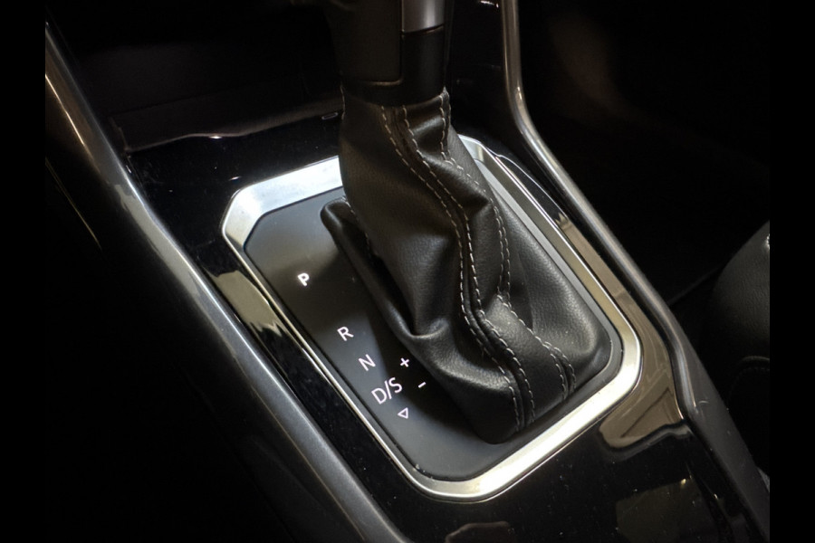 Volkswagen T-Roc 1.5 TSI 150PK DSG R-SPORT VIRTUAL/NAVI/CAMERA/