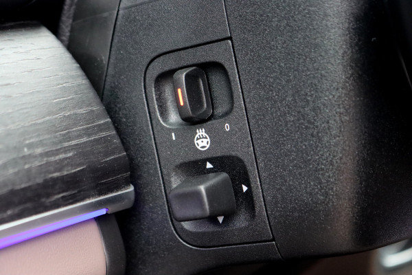 Mercedes-Benz GLE AMG 53 Hybrid 4MATIC+ Premium+ | 'Manufaktur' | Luchtvering | Distronic | Massage | Memory | Trekhaak | Verwarmd Stuurwiel | Burmester | Panoramadak | Luchtreinigingspakket | Soft-Close | Vlakkenverwarming | Comfortpakket Achter+ |