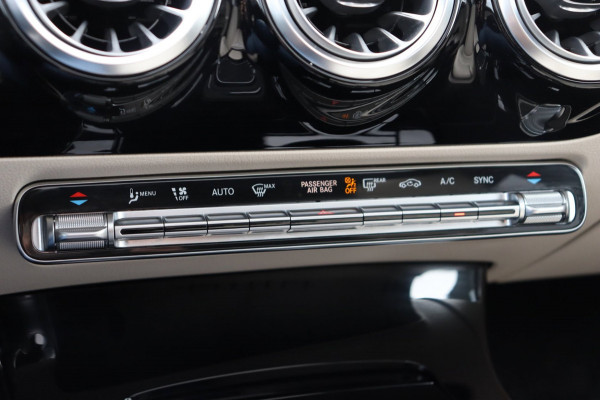 Mercedes-Benz CLA-Klasse Shooting Brake 180 Bus.Sol. Luxury org.NL leer+el.+mem+verw. el.klep schuifdak camera