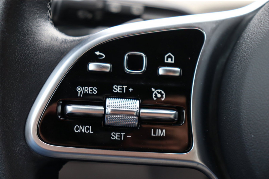 Mercedes-Benz CLA-Klasse Shooting Brake 180 Bus.Sol. Luxury org.NL leer+el.+mem+verw. el.klep schuifdak camera