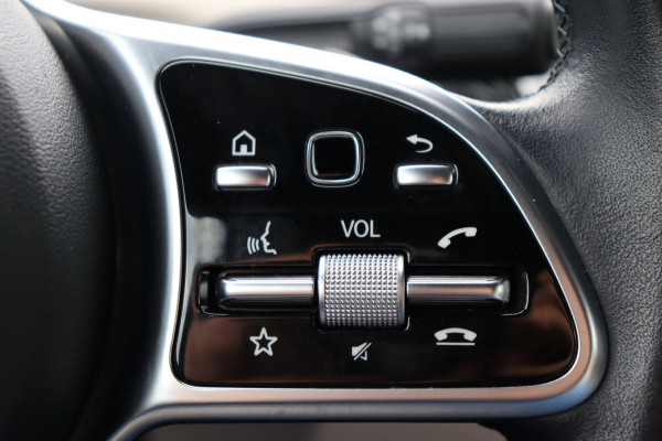 Mercedes-Benz CLA-Klasse Shooting Brake 180 Bus.Sol. Luxury org.NL leer+el.+mem+verw. el.klep schuifdak camera