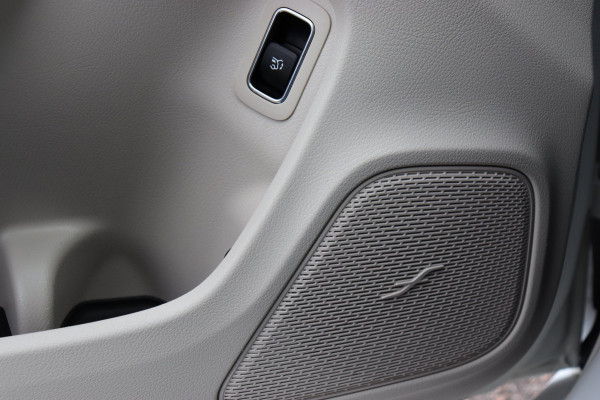 Mercedes-Benz CLA-Klasse Shooting Brake 180 Bus.Sol. Luxury org.NL leer+el.+mem+verw. el.klep schuifdak camera