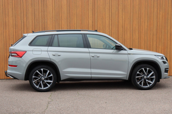 Škoda Kodiaq 1.5 TSI Sportline Business org.NL pano-schuifdak stuurverw. trekhaak camera el.klep