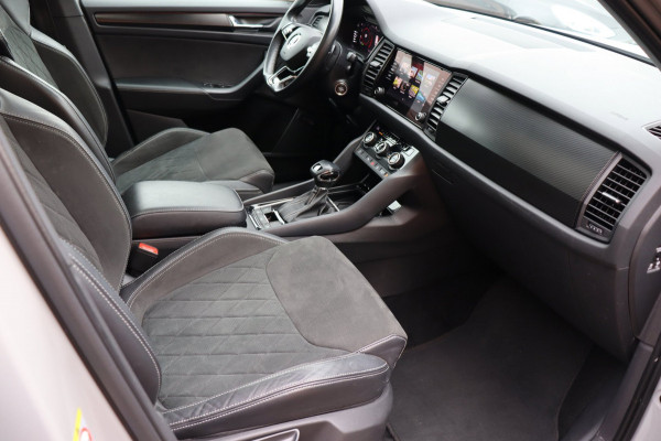 Škoda Kodiaq 1.5 TSI Sportline Business org.NL pano-schuifdak stuurverw. trekhaak camera el.klep
