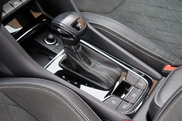 Škoda Kodiaq 1.5 TSI Sportline Business org.NL pano-schuifdak stuurverw. trekhaak camera el.klep