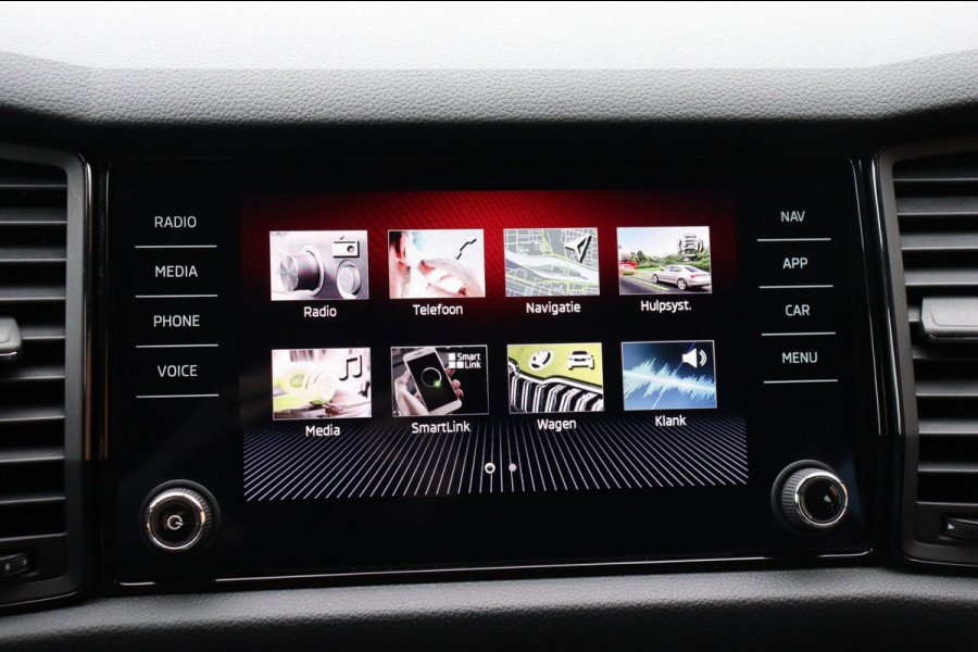 Škoda Kodiaq 1.5 TSI Sportline Business org.NL pano-schuifdak stuurverw. trekhaak camera el.klep