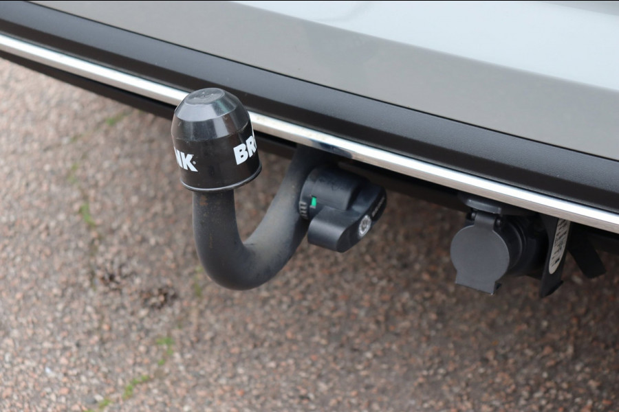 Škoda Kodiaq 1.5 TSI Sportline Business org.NL pano-schuifdak stuurverw. trekhaak camera el.klep