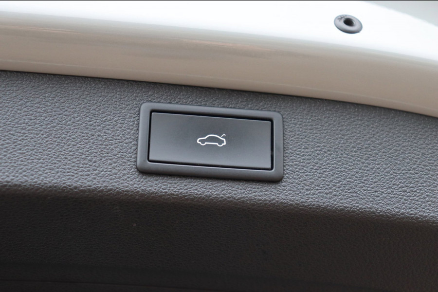 Škoda Kodiaq 1.5 TSI Sportline Business org.NL pano-schuifdak stuurverw. trekhaak camera el.klep