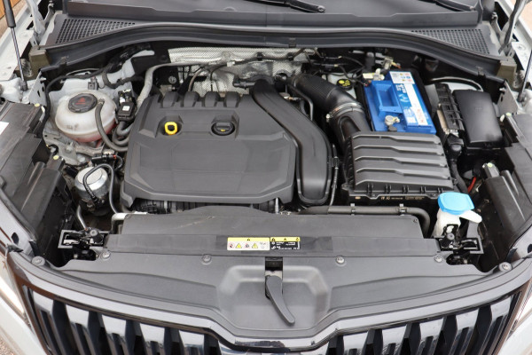 Škoda Kodiaq 1.5 TSI Sportline Business org.NL pano-schuifdak stuurverw. trekhaak camera el.klep