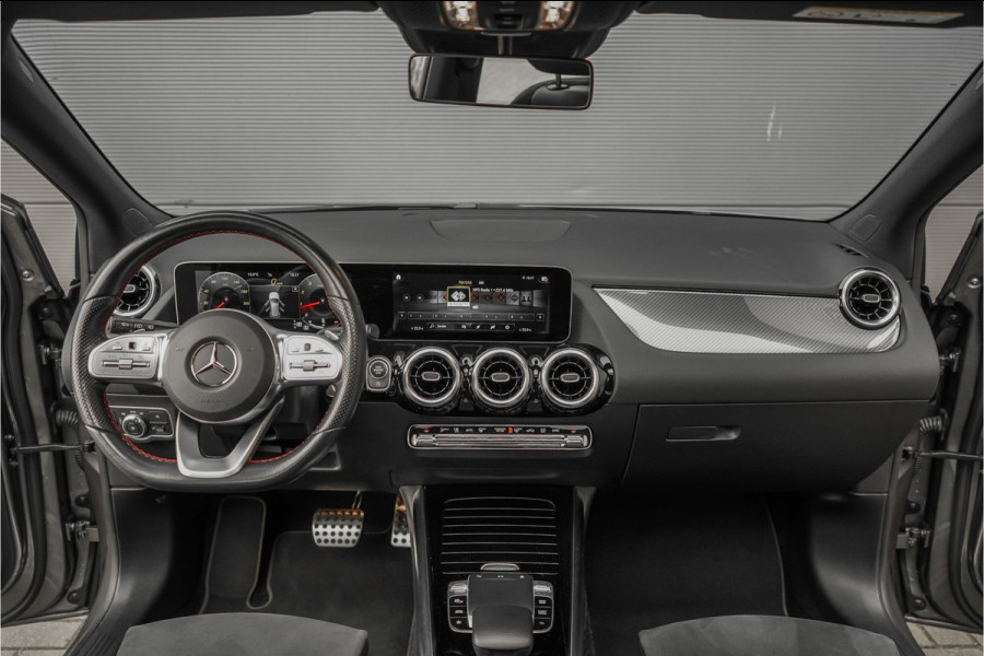 Mercedes-Benz B-Klasse 200 Business Solution AMG Pano Trekhaak