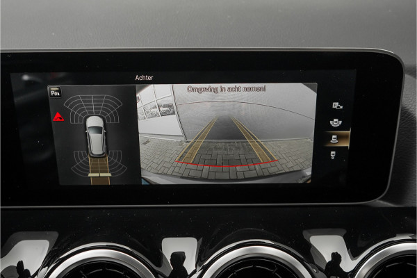 Mercedes-Benz B-Klasse 200 Business Solution AMG Pano Trekhaak