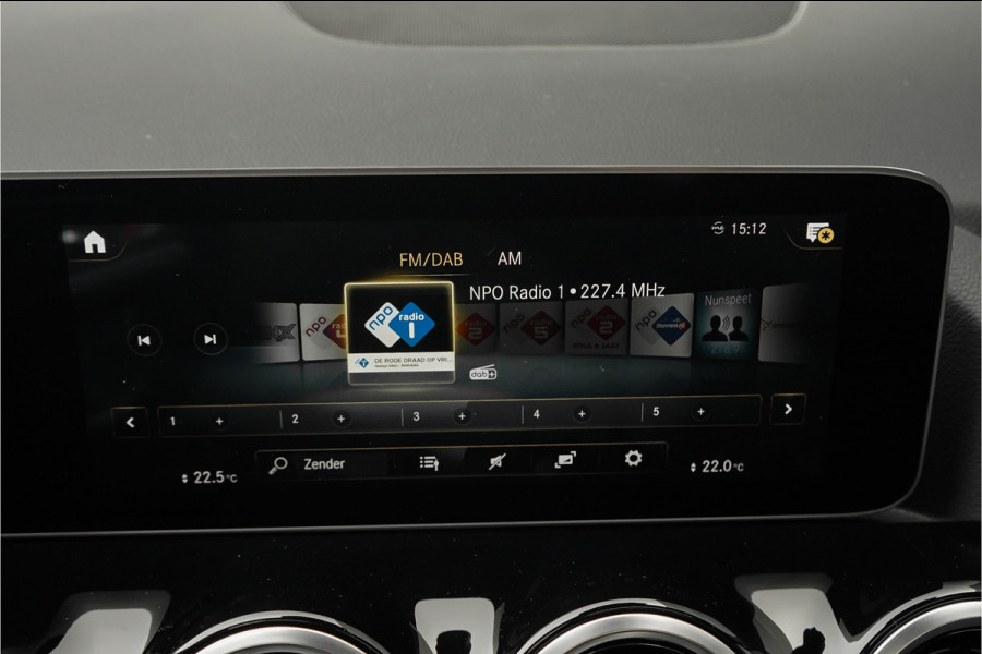 Mercedes-Benz B-Klasse 200 Business Solution AMG Pano Trekhaak