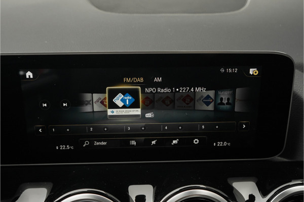 Mercedes-Benz B-Klasse 200 Business Solution AMG Pano Trekhaak