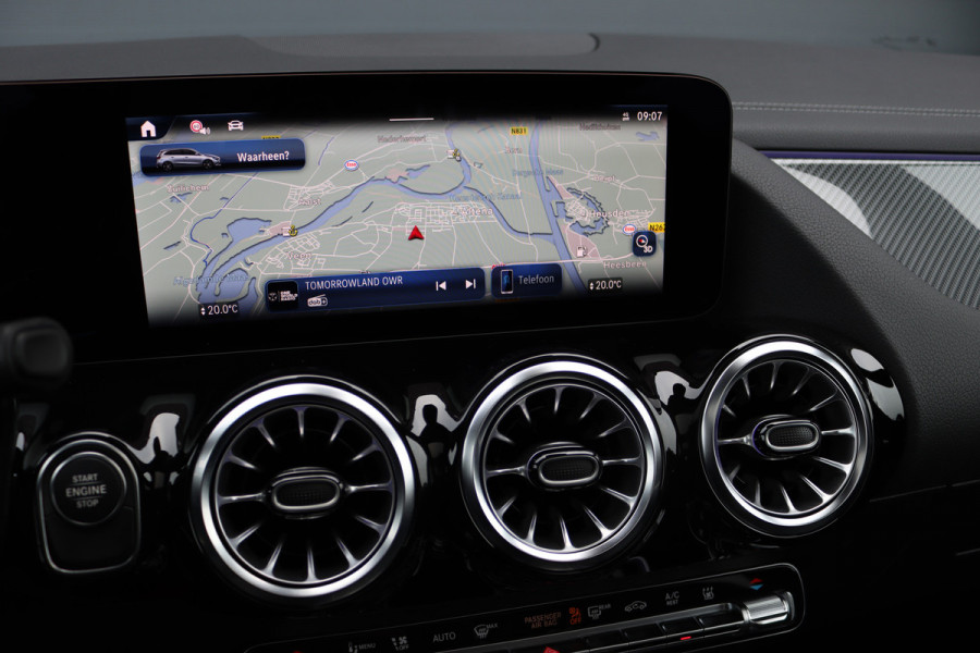 Mercedes-Benz B-Klasse 250 e AMG Line | Panoramadak | Memory | Distronic | AMG Exclusief-pakket | Trekhaak | Surround Camera | Leder | Dodehoekassistent | Mutlibeam LED |