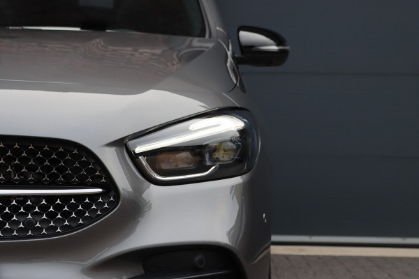 Mercedes-Benz B-Klasse 250 e AMG Line | Panoramadak | Memory | Distronic | AMG Exclusief-pakket | Trekhaak | Surround Camera | Leder | Dodehoekassistent | Mutlibeam LED |