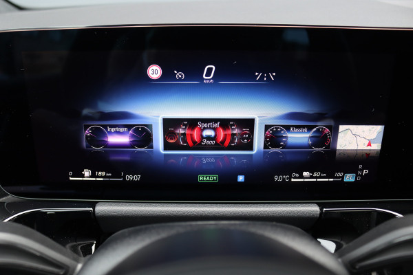 Mercedes-Benz B-Klasse 250 e AMG Line | Panoramadak | Memory | Distronic | AMG Exclusief-pakket | Trekhaak | Surround Camera | Leder | Dodehoekassistent | Mutlibeam LED |