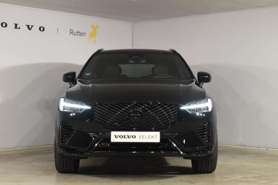 Volvo XC60 T6 350PK Plug-in hybrid AWD Ultra Black Edition / Navigatie / Adaptieve Cruisecontrol / Head Up-Display / Panorama dak / Elektrische stoelen met geheugen / Stuurverwarming / Stoelverwarming v+a / 360 Camera /