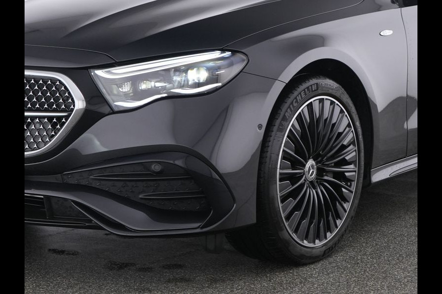Mercedes-Benz E-Klasse 300 e AMG Plug-In Hybride AMG Line | Night Pakket | Panorama Schuif-Kanteldak | MBUX Superscreen | Burmester®  | 20 Inch AMG Velgen. Inclusief 24 maanden MB Certified garantie voor Europa.