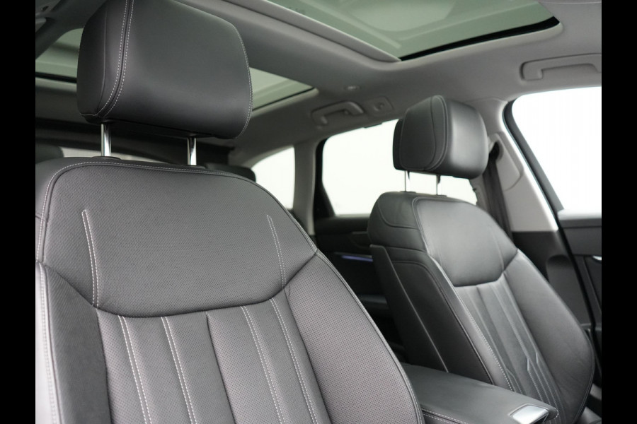 Audi A6 Avant 55 TFSI e Quattro S Line Competition PHEV 367pk | Trekhaak Af Fabriek | Panodak | Adaptive Cruise | 360 Camera | Matrix LED | Bang & Olufsen Sound | Lederen Comfortstoelen Memory & Massage & Ventilatie | Keyless | Stuur Verwarmd | Plug In Hybrid |