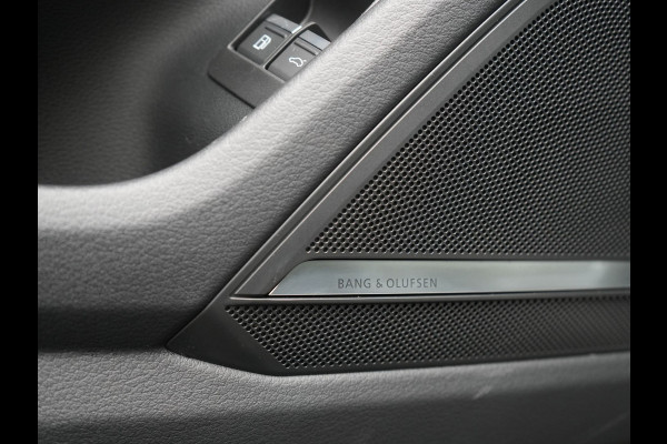 Audi A6 Avant 55 TFSI e Quattro S Line Competition PHEV 367pk | Trekhaak Af Fabriek | Panodak | Adaptive Cruise | 360 Camera | Matrix LED | Bang & Olufsen Sound | Lederen Comfortstoelen Memory & Massage & Ventilatie | Keyless | Stuur Verwarmd | Plug In Hybrid |