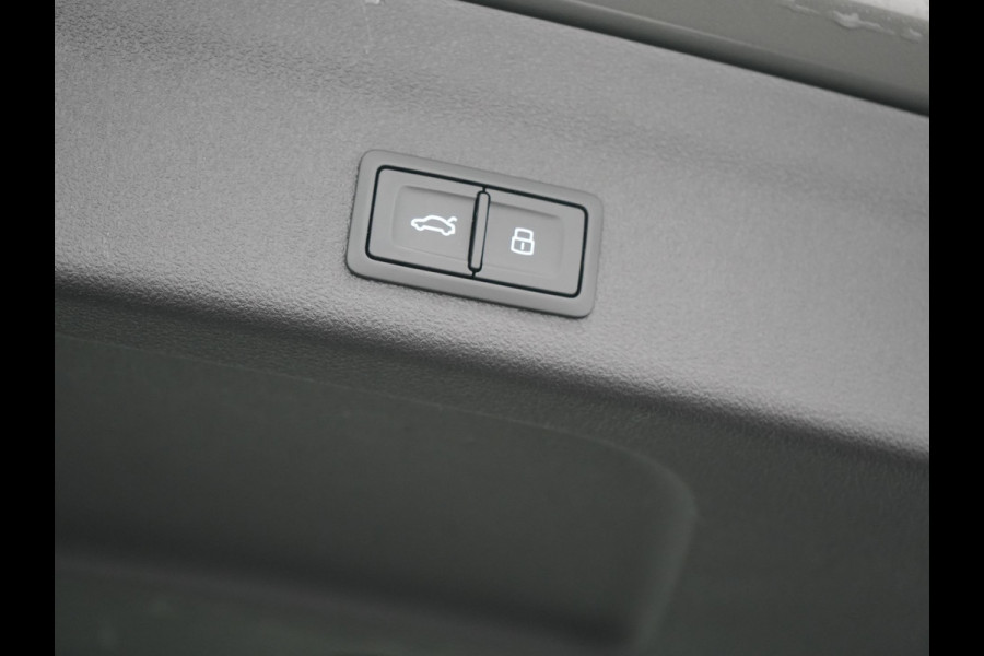 Audi A6 Avant 55 TFSI e Quattro S Line Competition PHEV 367pk | Trekhaak Af Fabriek | Panodak | Adaptive Cruise | 360 Camera | Matrix LED | Bang & Olufsen Sound | Lederen Comfortstoelen Memory & Massage & Ventilatie | Keyless | Stuur Verwarmd | Plug In Hybrid |