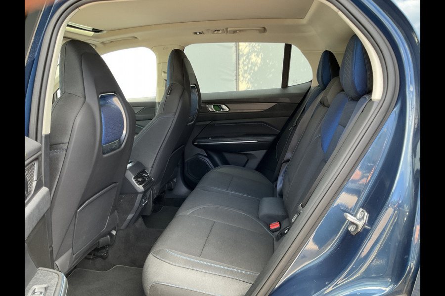 Lynk & Co 01 1.5 PHEV Pano 360° Cam Keyless Stoelverw Pano Carplay