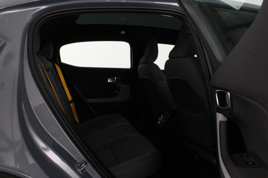 Polestar 2 Long Range Dual Motor Launch Performance 78kWh > Performance/20inch/Trekhaak/Thunder Gray...