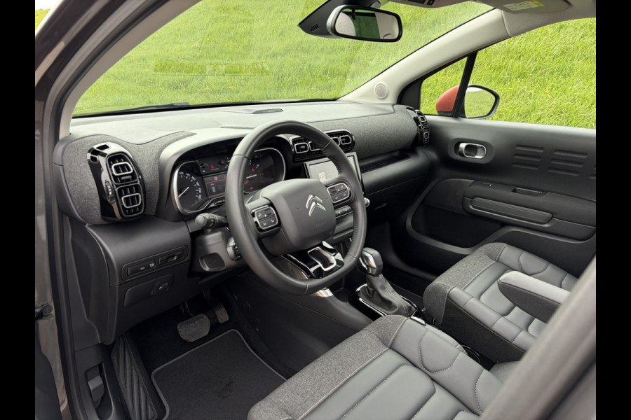 Citroën C3 Aircross 1.2 PureTech Shine Schuif-/kanteldak | PDC V&A met Camera | Blind Spot | Keyless | HIFI systeem | Apple Carplay