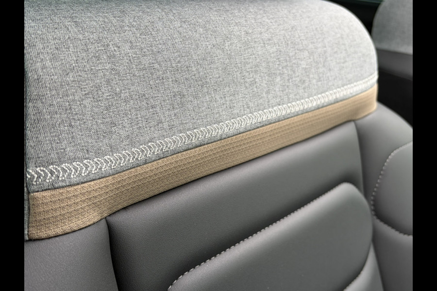 Citroën C3 Aircross 1.2 PureTech Shine Schuif-/kanteldak | PDC V&A met Camera | Blind Spot | Keyless | HIFI systeem | Apple Carplay