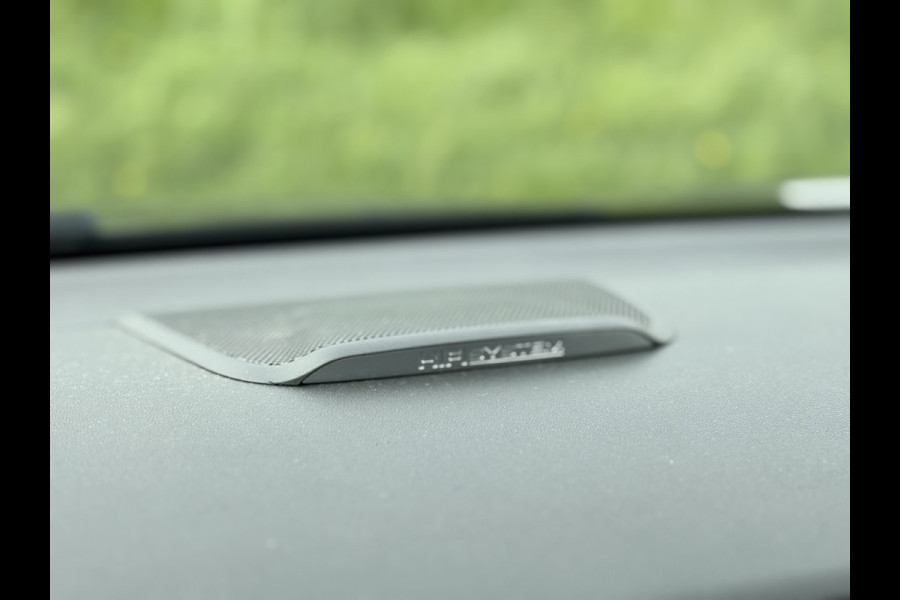 Citroën C3 Aircross 1.2 PureTech Shine Schuif-/kanteldak | PDC V&A met Camera | Blind Spot | Keyless | HIFI systeem | Apple Carplay