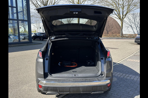 Peugeot 3008 1.6 HYbrid4 300 GT VAN €26.900,- NU VOOR SLECHTS €24.877,- Uw LENTEVOORDEEL €2.023,-PANORAMADAK| ADAPTIVE CRUISE CONTROL| STANDKACHEL| CAMERA VOOR + ACHTER|