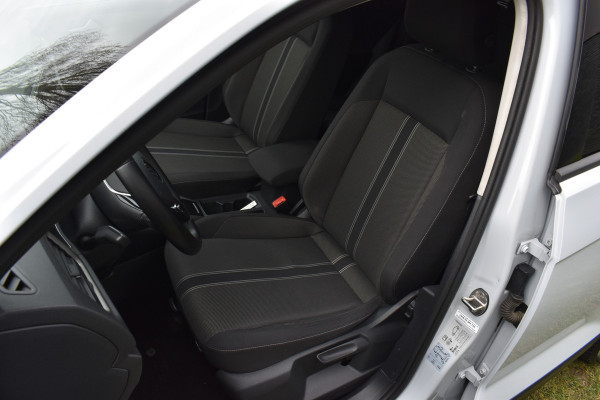 Volkswagen T-Roc 1.5 TSI Automaat Navi parkeer-camera