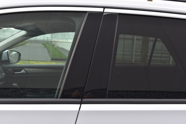 Volkswagen T-Roc 1.5 TSI Automaat Navi parkeer-camera