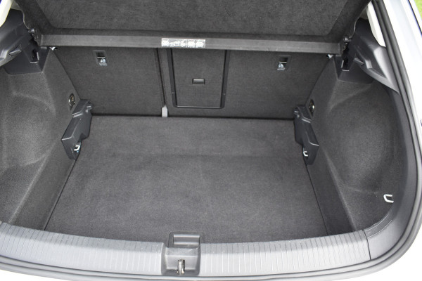 Volkswagen T-Roc 1.5 TSI Automaat Navi parkeer-camera