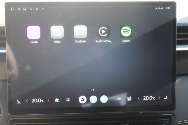 Lynk & Co 01 276PK Automaat Core / Adaptieve cruise control / Stoel - en stuurwielverwarming / Parkeersensoren / Achteruitrijcamera / Apple Carplay / Trekhaak / Metallic lak / 19" velgen