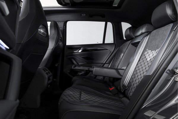 Volkswagen Tiguan 1.5 eHybrid 272 PK R-Line | Black Style | Elek. Trekhaak | S/K-panodak | Adapt. Cruise | Stoel-+stuurverw. | App. Connect | Camera | PDC | LM 20" | 8355