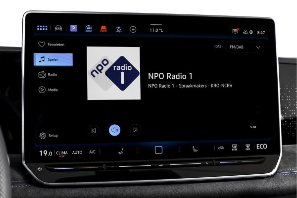 Volkswagen Tiguan 1.5 eHybrid R-Line Edition 272 PK | Black Style | 15 inch Navi | Elek. Trekhaak | IQ Light | S/K-Panodak | Dig. Cockpit | Adapt. Cruise | Stoel-+Stuurverw. | 360 Camera | NAV + App. Connect | ECC | Elek. Klep | LM 20" | 8590