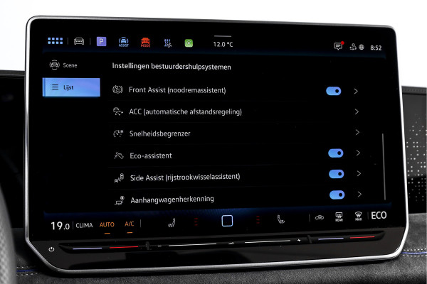 Volkswagen Tiguan 1.5 eHybrid R-Line Edition 272 PK | Black Style | 15 inch Navi | Elek. Trekhaak | IQ Light | S/K-Panodak | Dig. Cockpit | Adapt. Cruise | Stoel-+Stuurverw. | 360 Camera | NAV + App. Connect | ECC | Elek. Klep | LM 20" | 8590