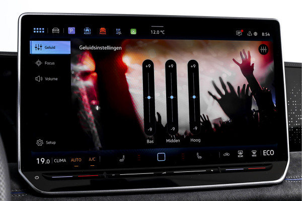 Volkswagen Tiguan 1.5 eHybrid R-Line Edition 272 PK | Black Style | 15 inch Navi | Elek. Trekhaak | IQ Light | S/K-Panodak | Dig. Cockpit | Adapt. Cruise | Stoel-+Stuurverw. | 360 Camera | NAV + App. Connect | ECC | Elek. Klep | LM 20" | 8590