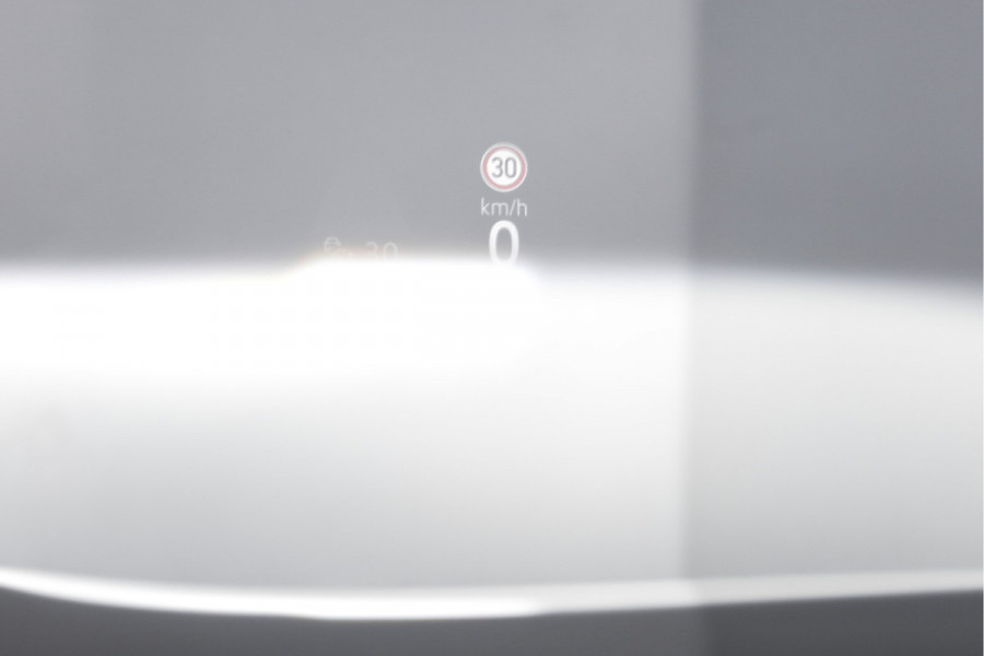 Volkswagen Tiguan 1.5 eHybrid R-Line Edition 272 PK | Black Style | 15 inch Navi | Elek. Trekhaak | IQ Light | S/K-Panodak | Dig. Cockpit | Adapt. Cruise | Stoel-+Stuurverw. | 360 Camera | NAV + App. Connect | ECC | Elek. Klep | LM 20" | 8590