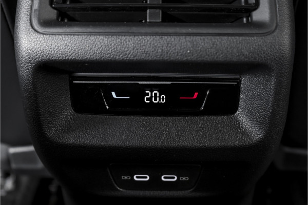 Volkswagen Tiguan 1.5 eHybrid R-Line Edition 272 PK | Black Style | 15 inch Navi | Elek. Trekhaak | IQ Light | S/K-Panodak | Dig. Cockpit | Adapt. Cruise | Stoel-+Stuurverw. | 360 Camera | NAV + App. Connect | ECC | Elek. Klep | LM 20" | 8590