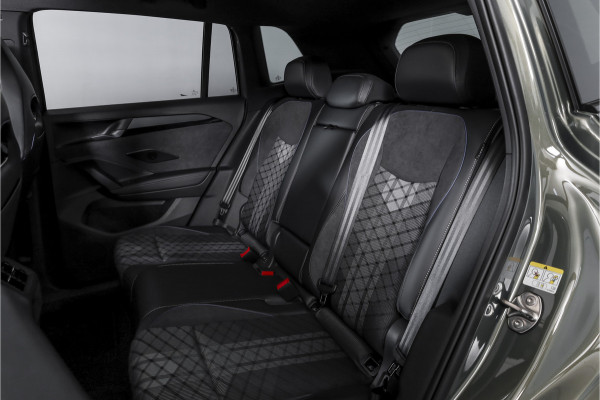 Volkswagen Tiguan 1.5 eHybrid 272 PK R-Line | Black Style | Elek. Trekhaak | S/K-panodak | Adapt. Cruise | Stoel-+stuurverw. | Elek. Klep | Camera | PDC | App. Connect | LM 20" | 7936