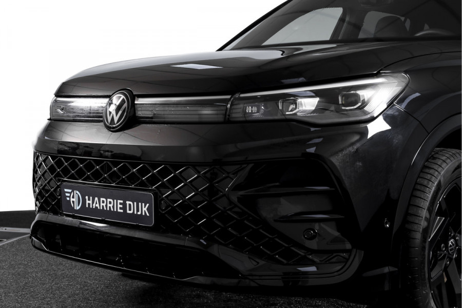 Volkswagen Tiguan 1.5 eHybrid 272 PK R-Line | Black Style | Elek. Trekhaak | S/K-panodak | Adapt. Cruise | Stoel-+stuurverw. | App. Connect | Camera | PDC | LM 20" | 3971
