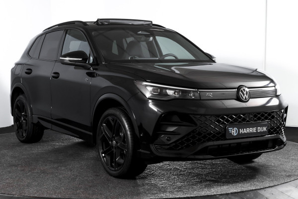 Volkswagen Tiguan 1.5 eHybrid 272 PK R-Line | Black Style | Elek. Trekhaak | S/K-panodak | Adapt. Cruise | Stoel-+stuurverw. | App. Connect | Camera | PDC | LM 20" | 3971